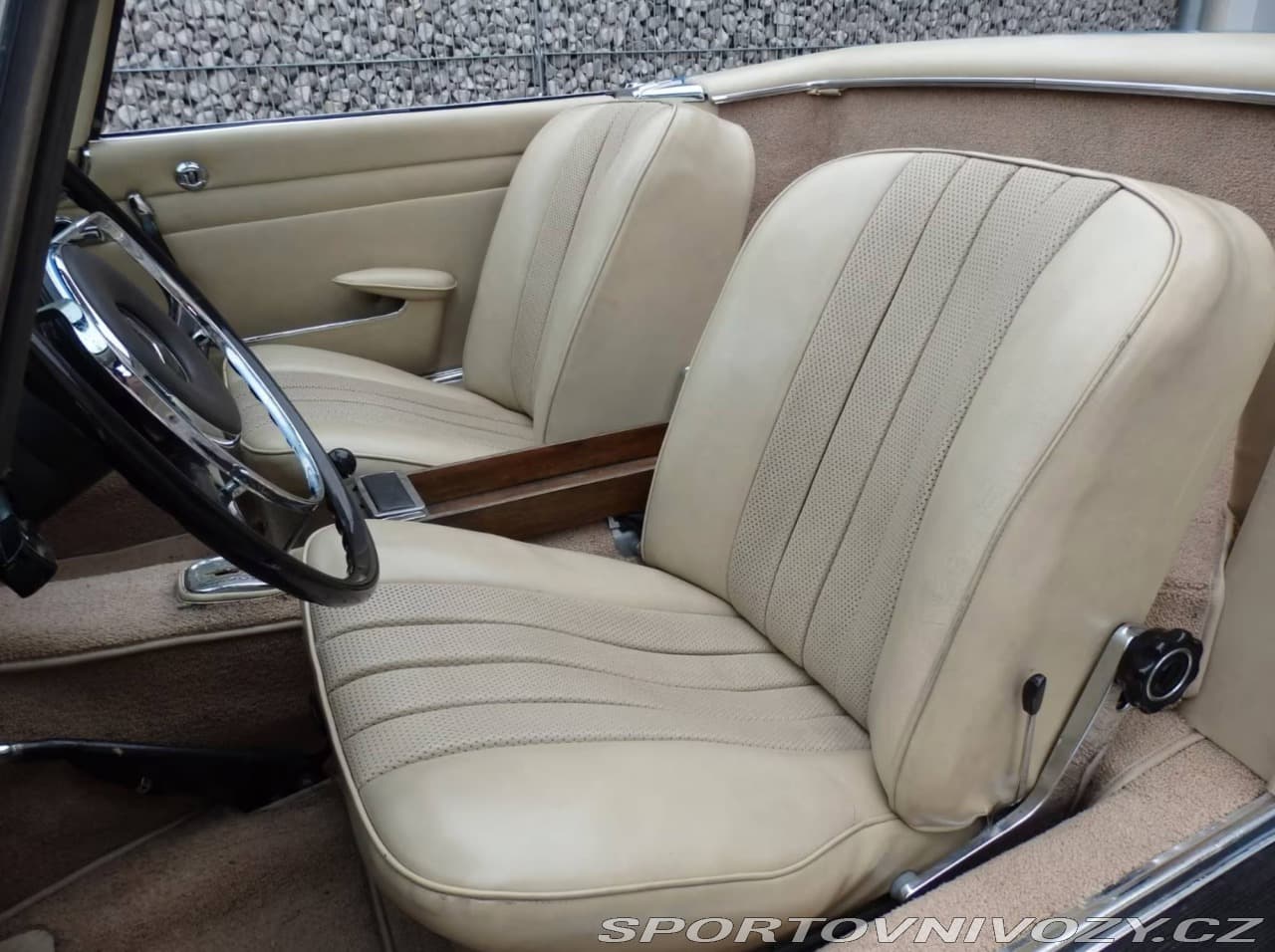 1967 Mercedes-Benz SL - 11