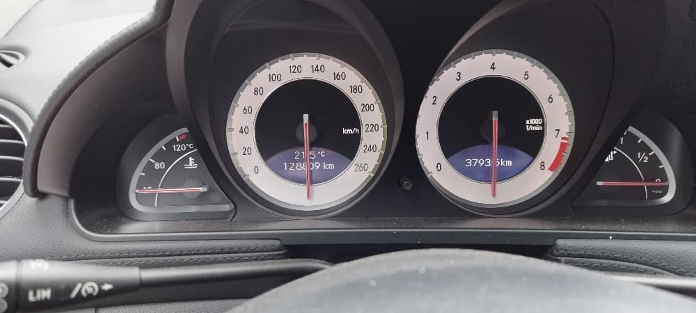 2010 Mercedes-Benz SL - 6