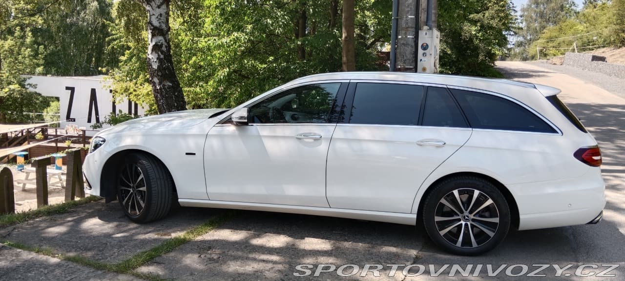 Mercedes-Benz E Plugin hybrid 300de