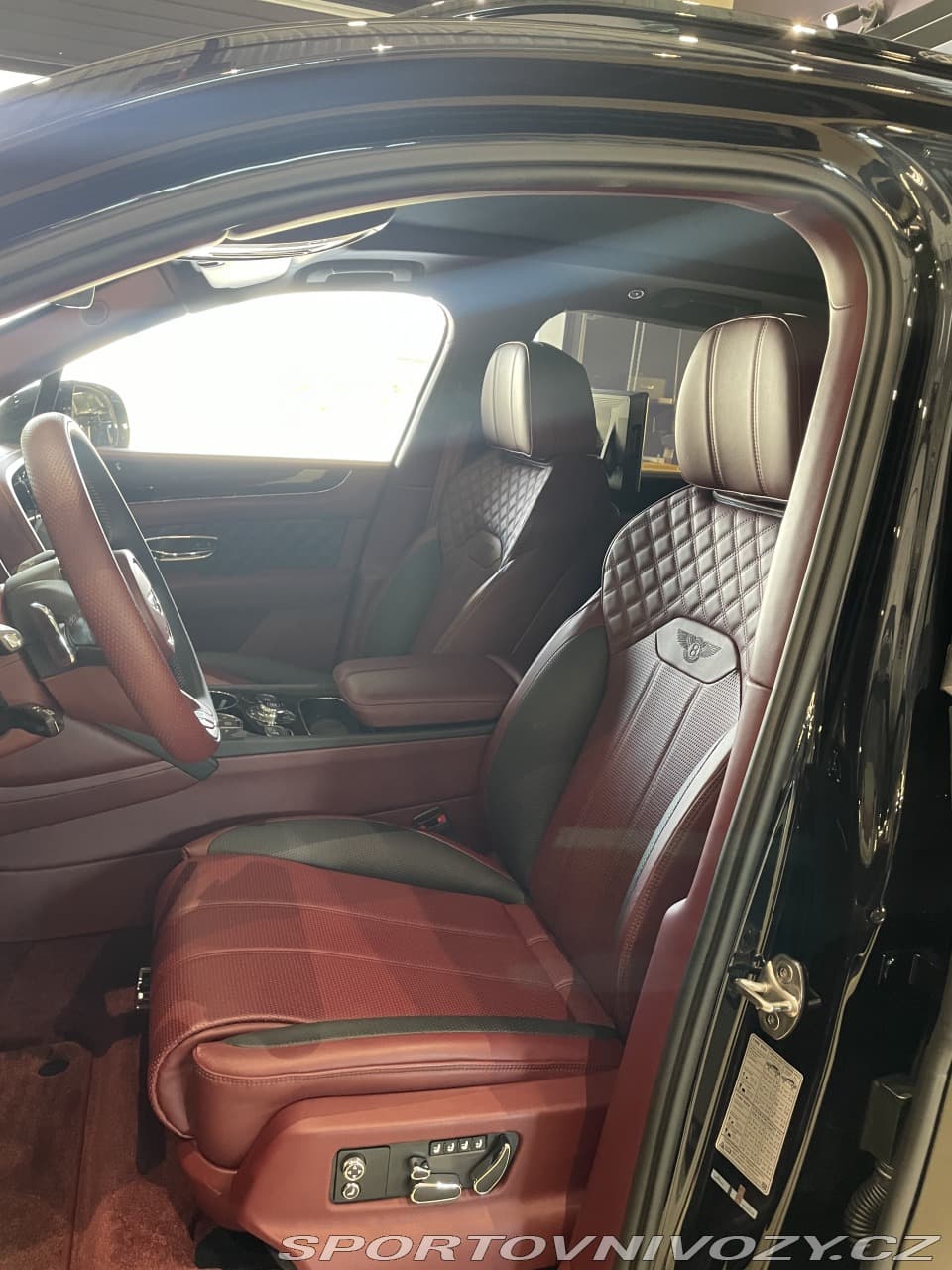 2023 Bentley BENTAYGA - 7