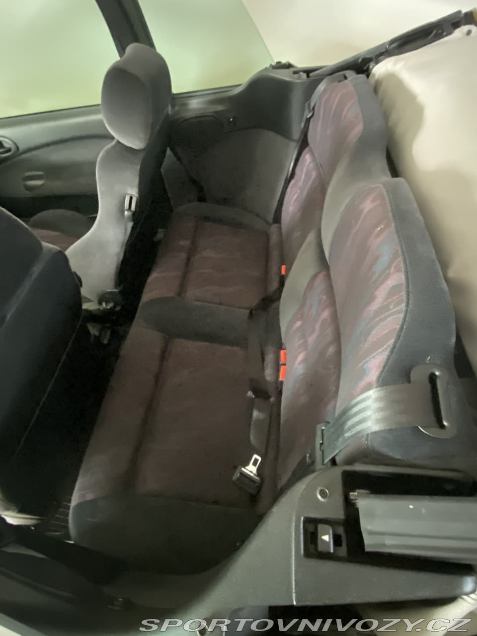 1995 Ford ESCORT - 16