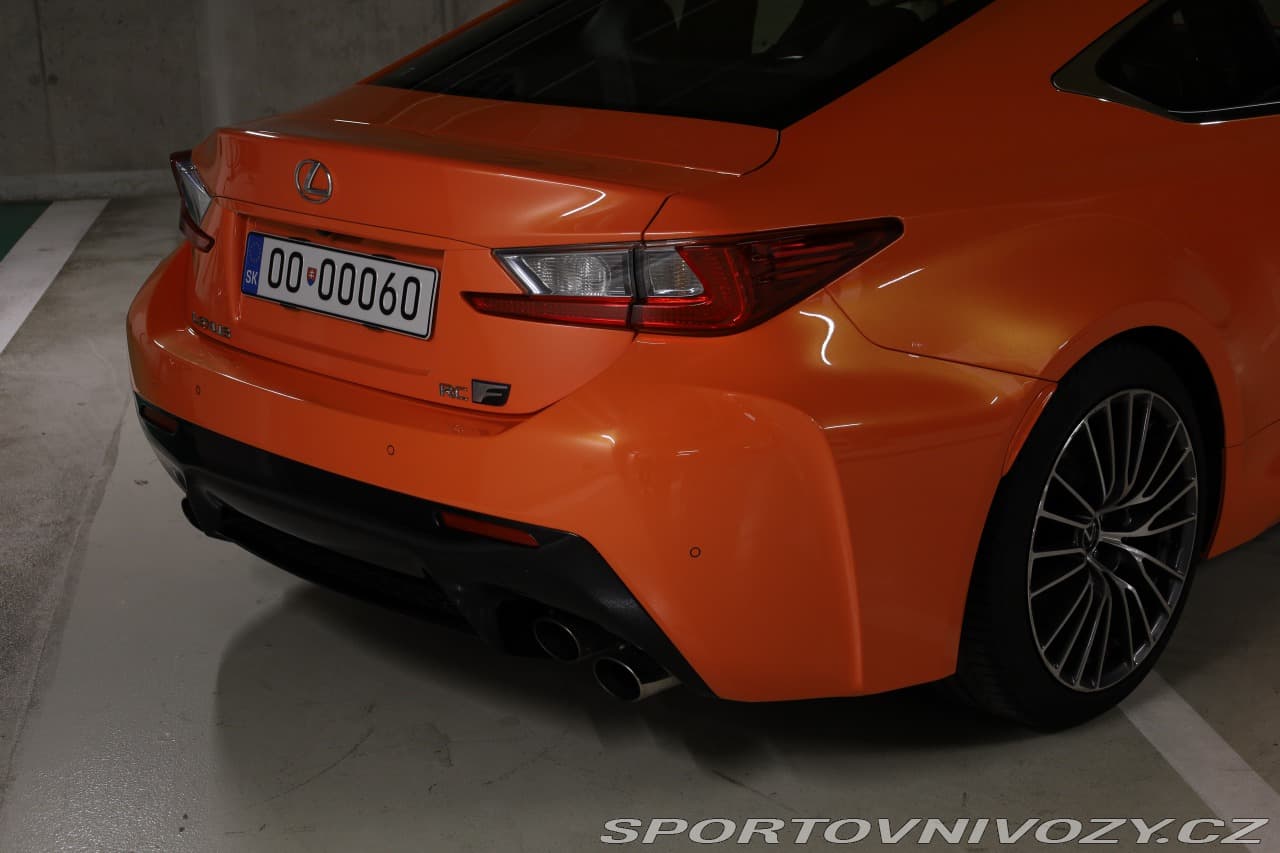 2015 Lexus RC - 12