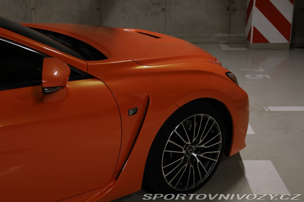 2015 Lexus RC - 13