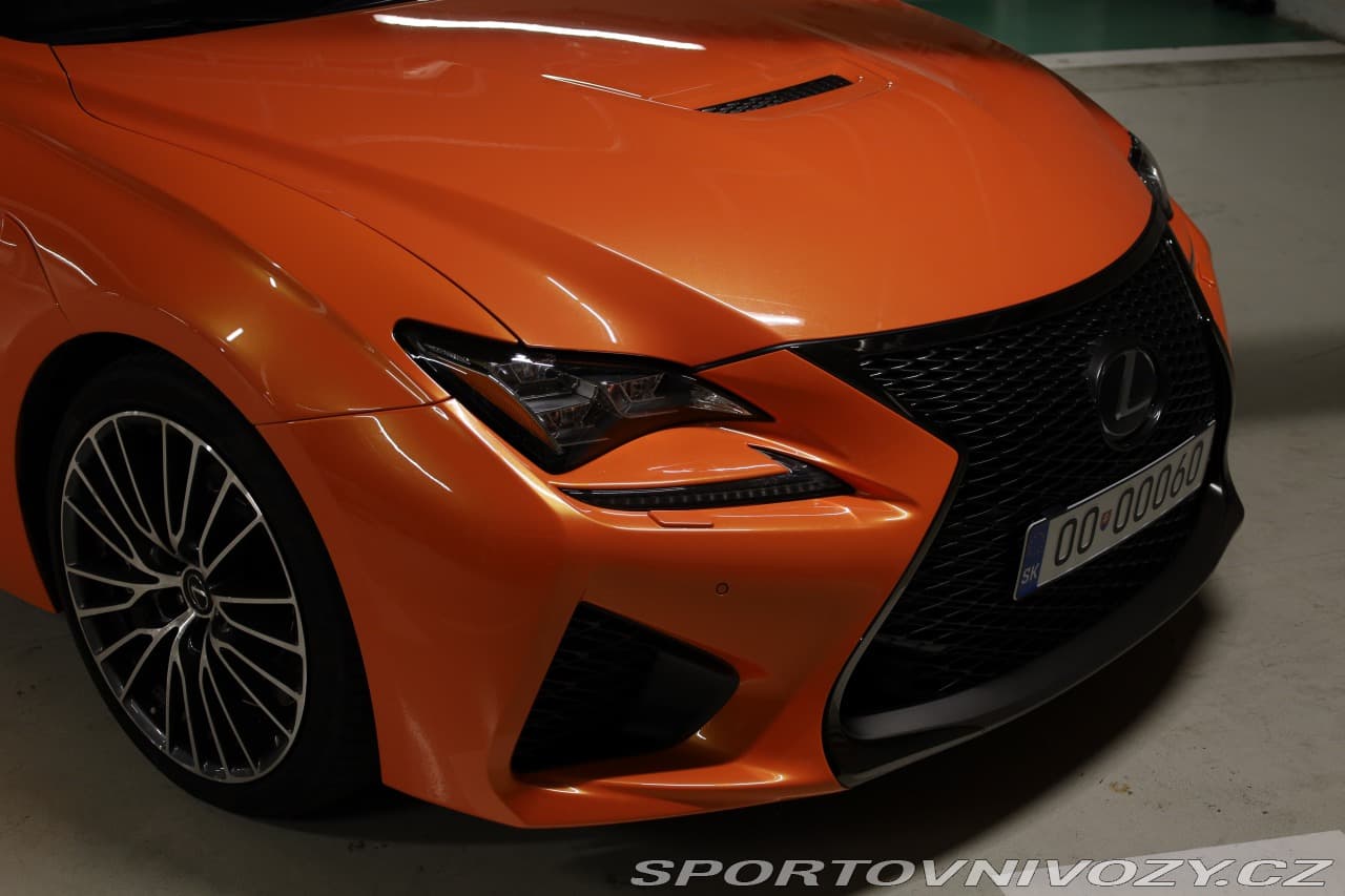 2015 Lexus RC - 14