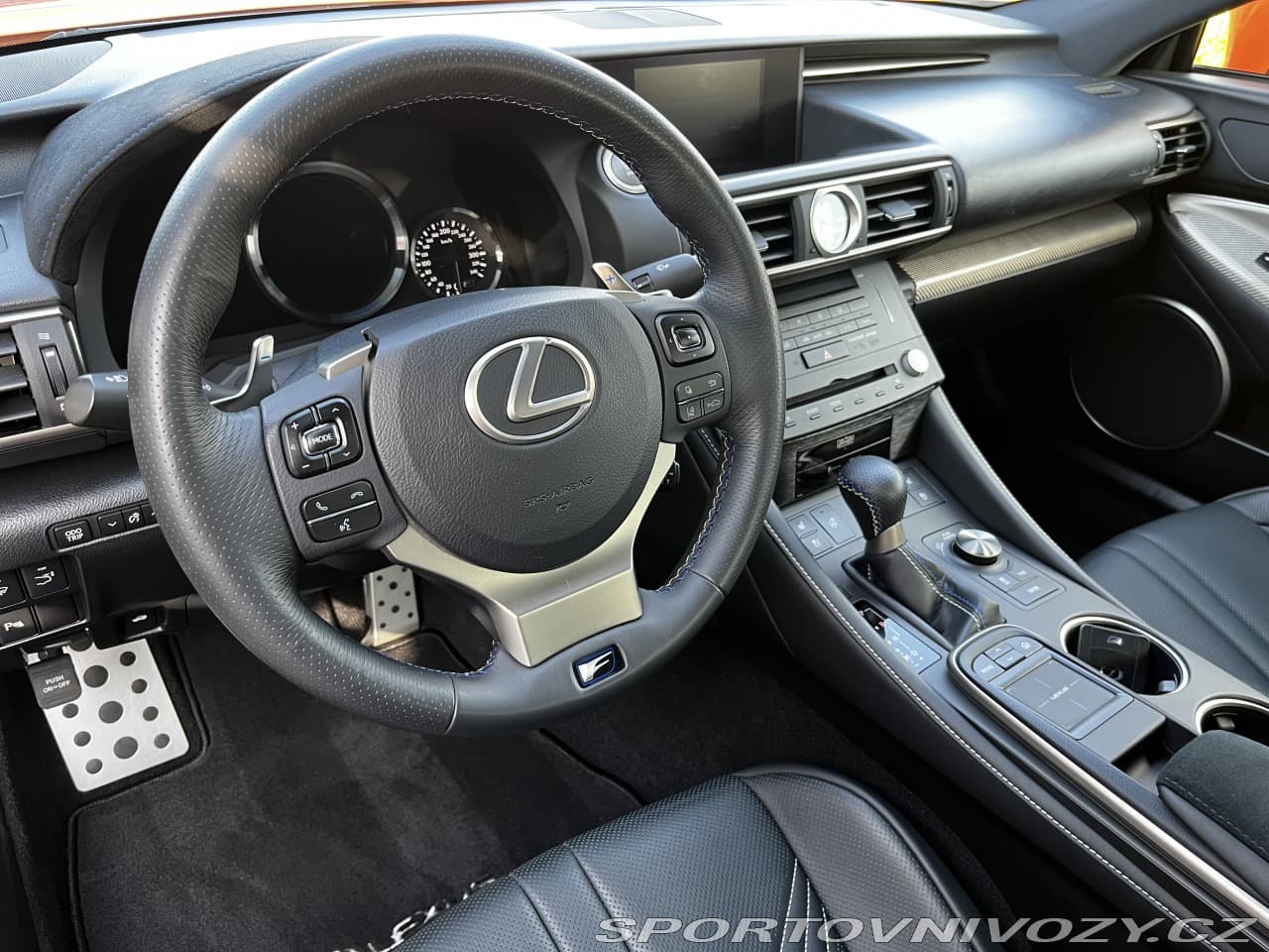 2015 Lexus RC - 16