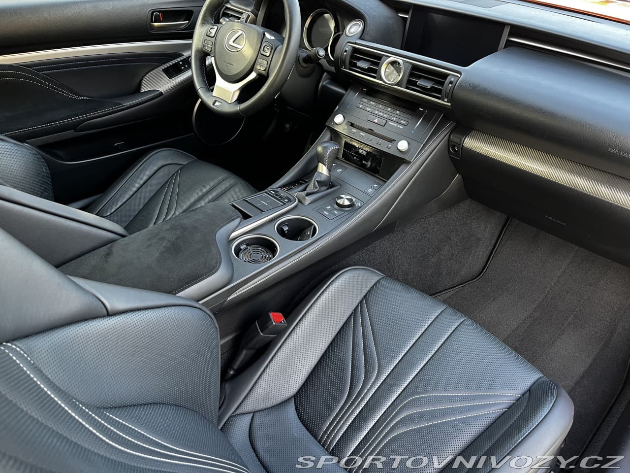 2015 Lexus RC - 20