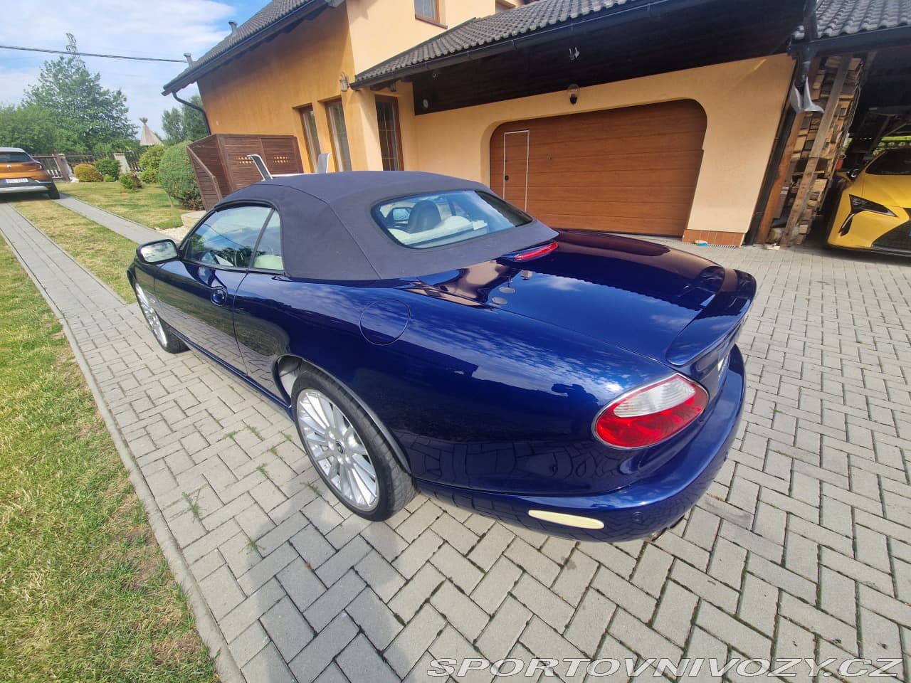 2004 Jaguar XK - 4