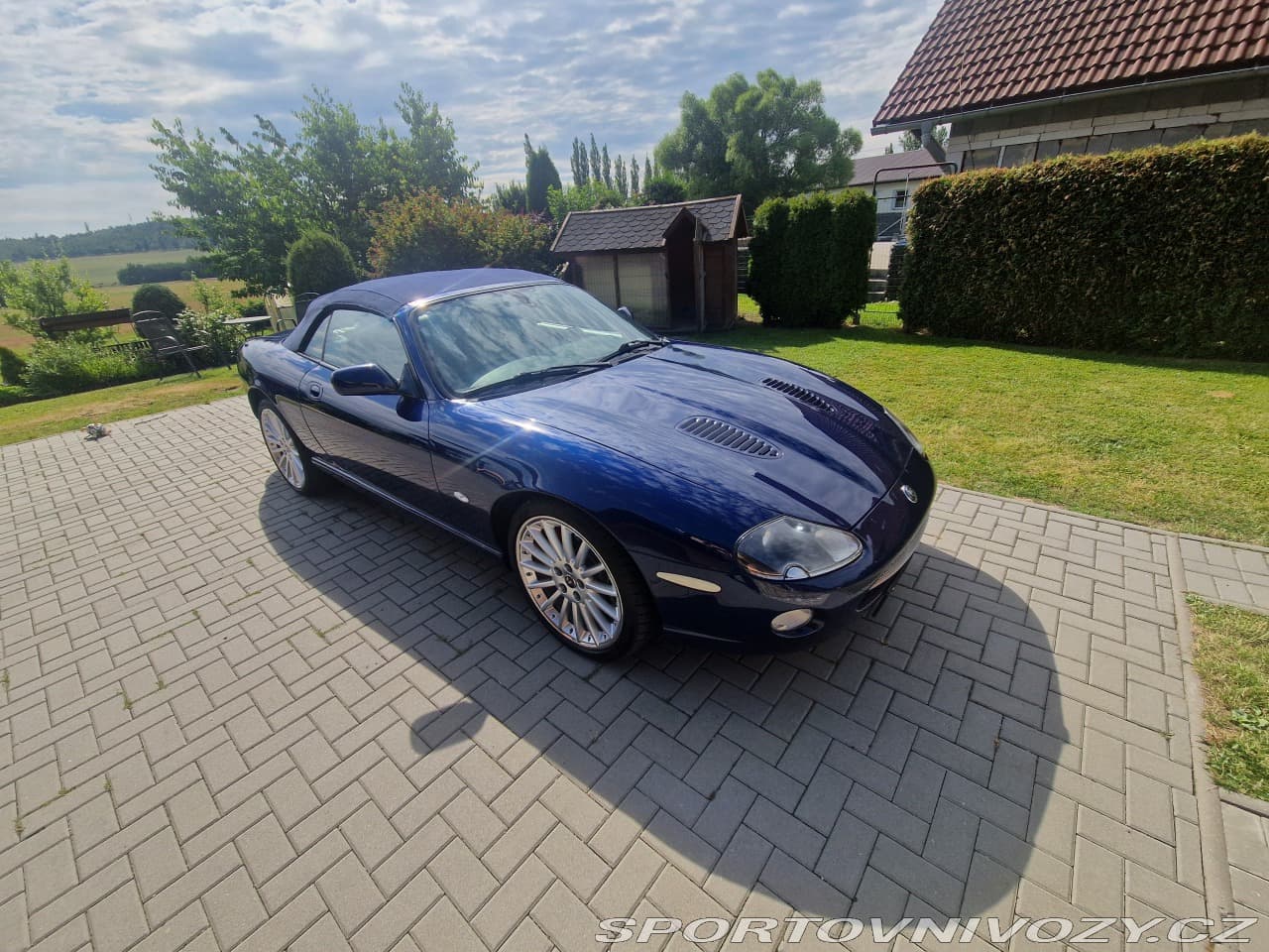 2004 Jaguar XK - 8