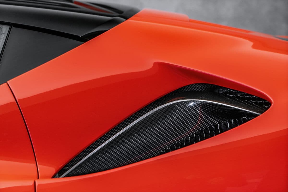 2022 Ferrari SF90 - 12
