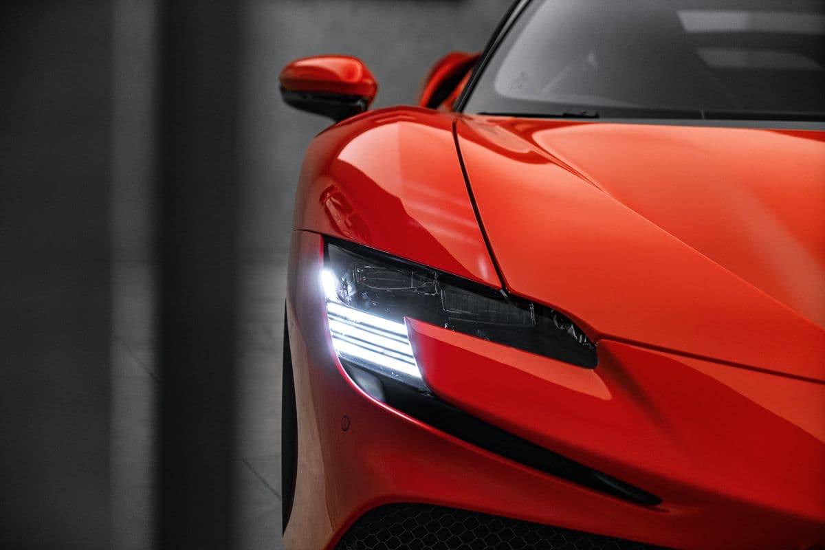 2022 Ferrari SF90 - 13