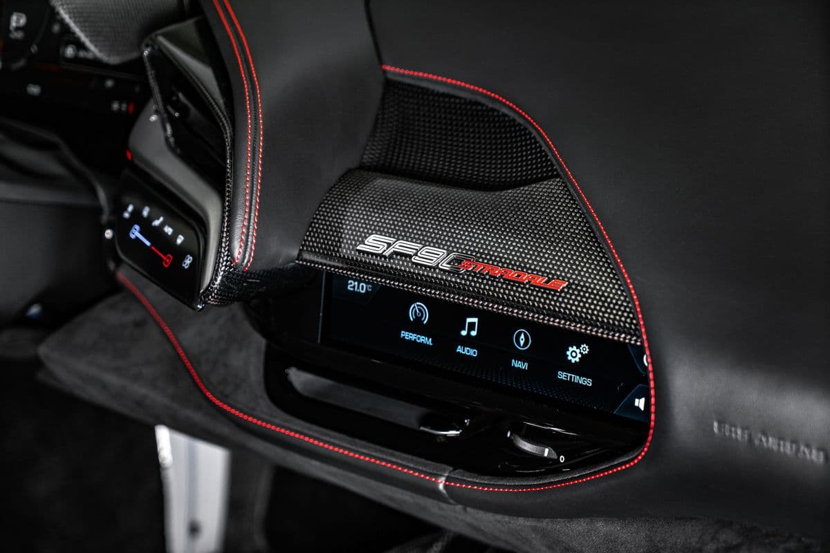 2022 Ferrari SF90 - 18