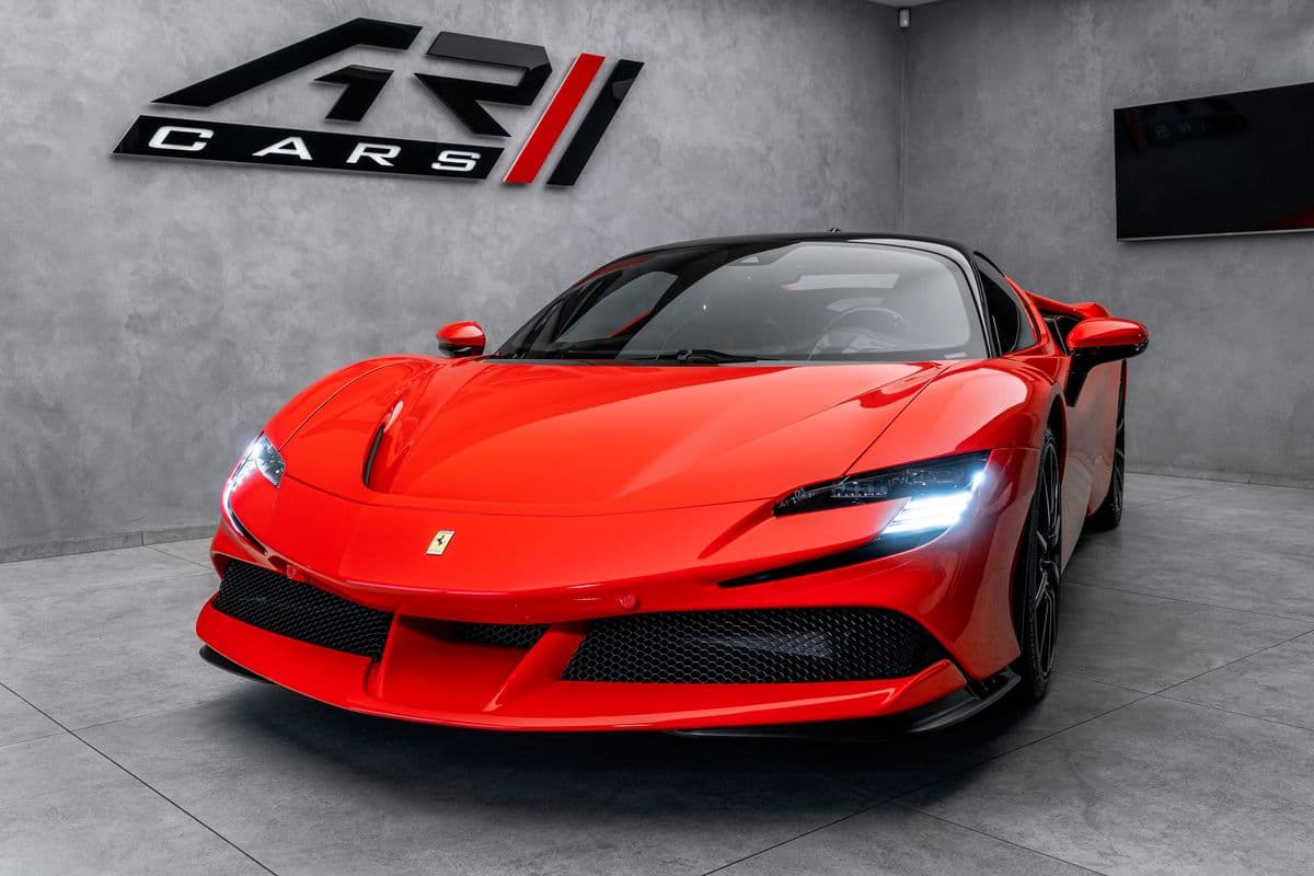 2022 Ferrari SF90 - 2