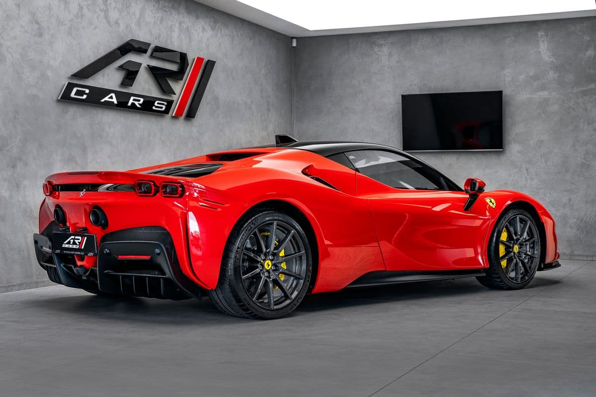 2022 Ferrari SF90 - 4