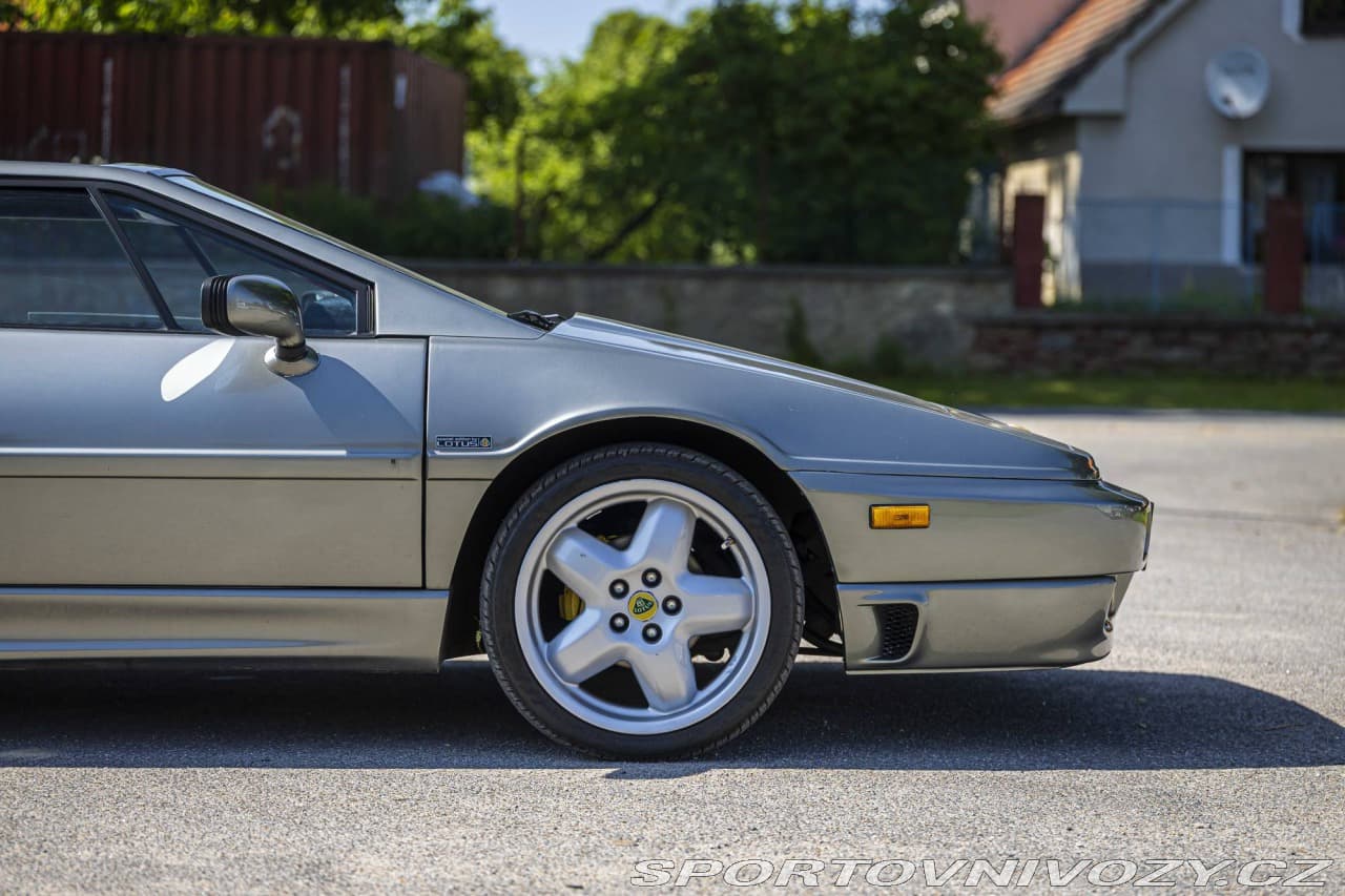 1991 Lotus Esprit - 28