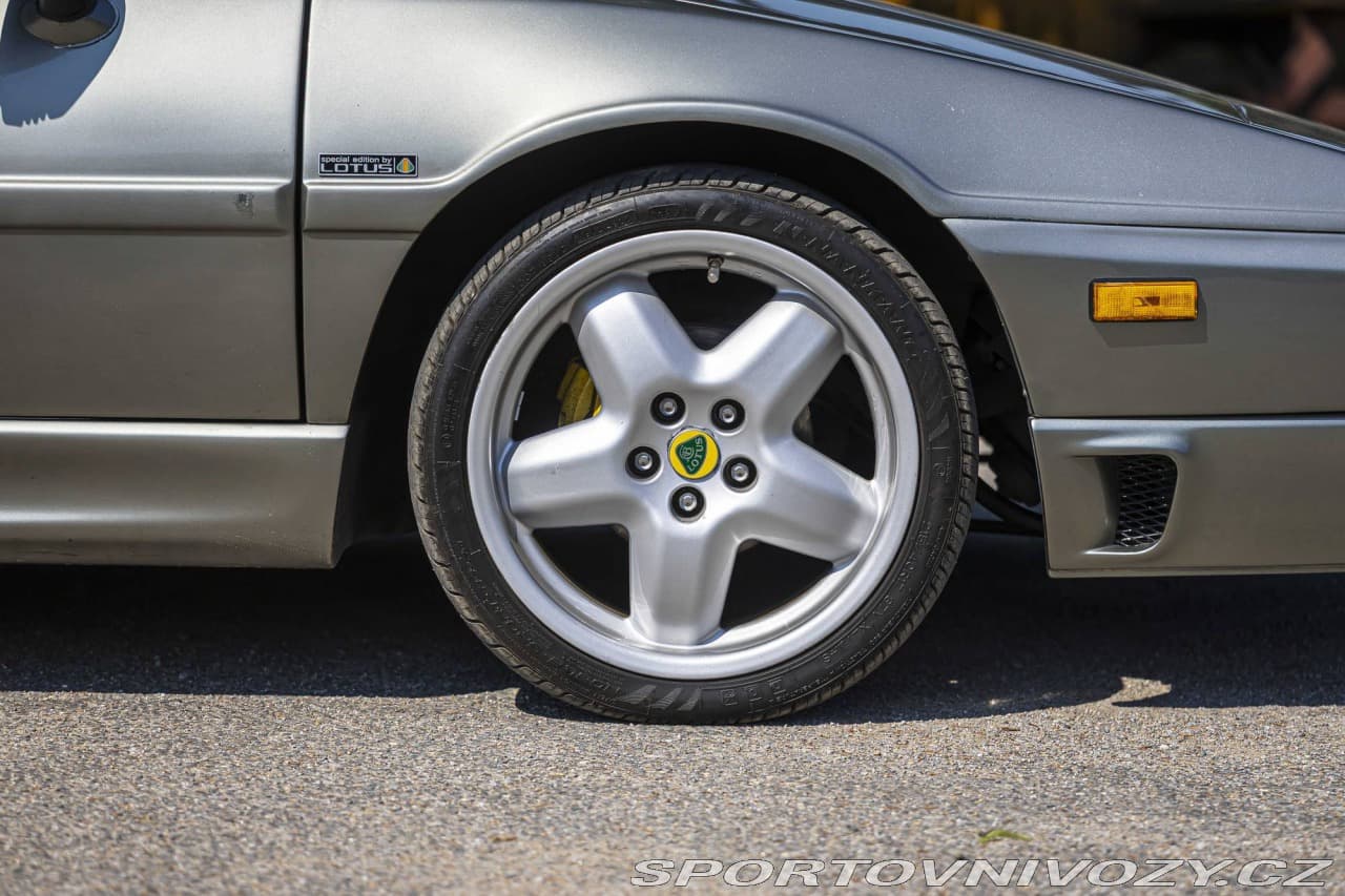 1991 Lotus Esprit - 31