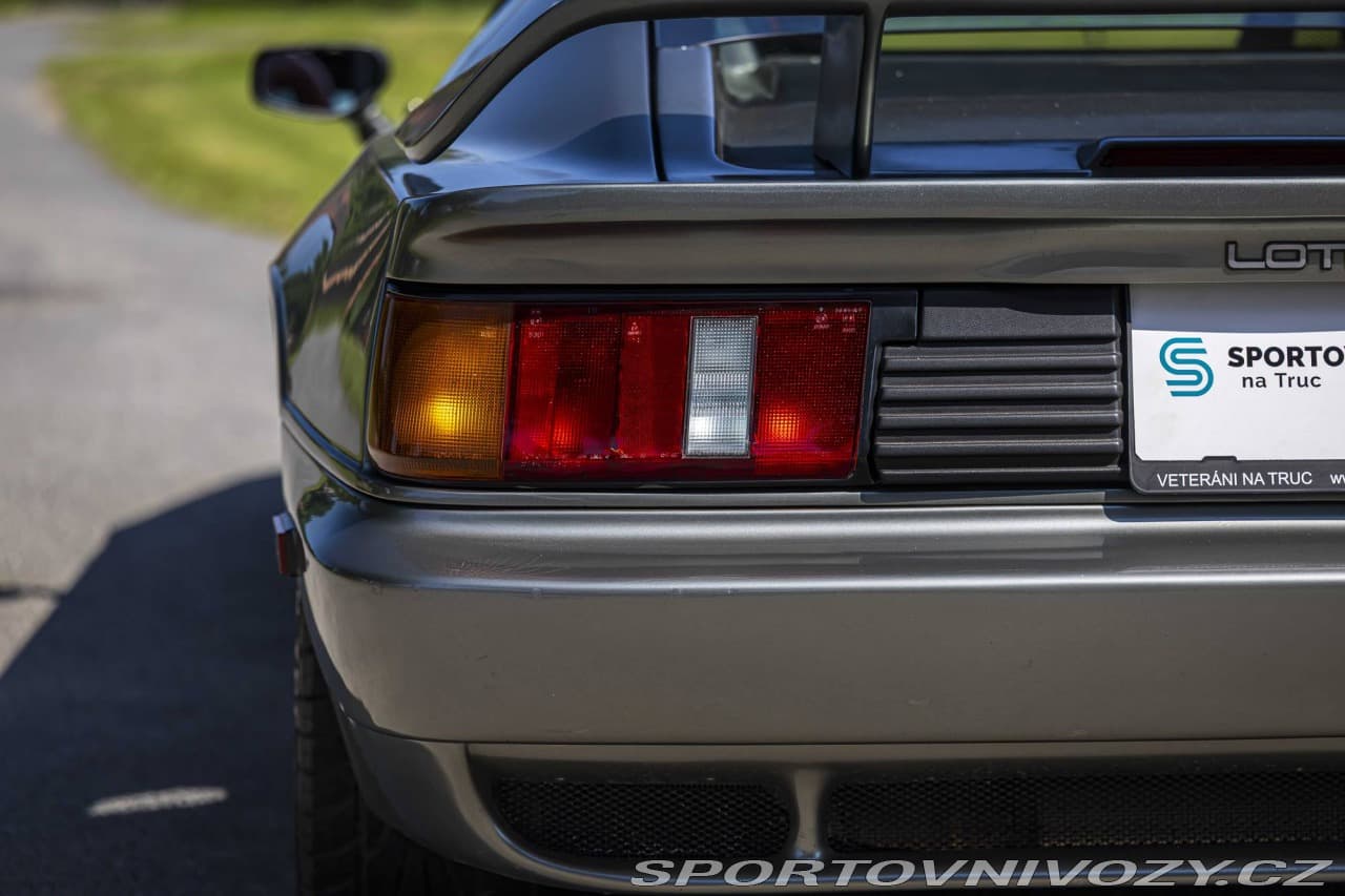 1991 Lotus Esprit - 49