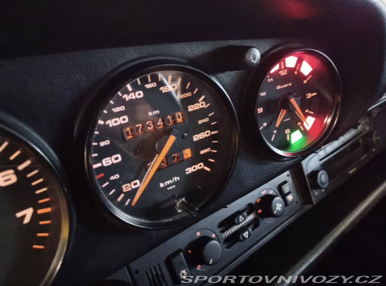 1991 Porsche CARRERA - 4
