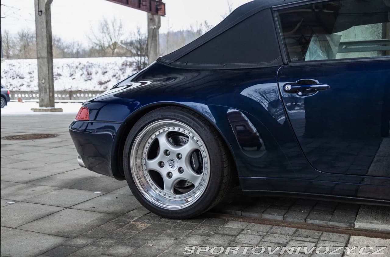 1994 Porsche CARRERA - 9