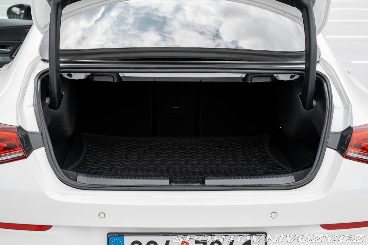 Mercedes-Benz CLA 250