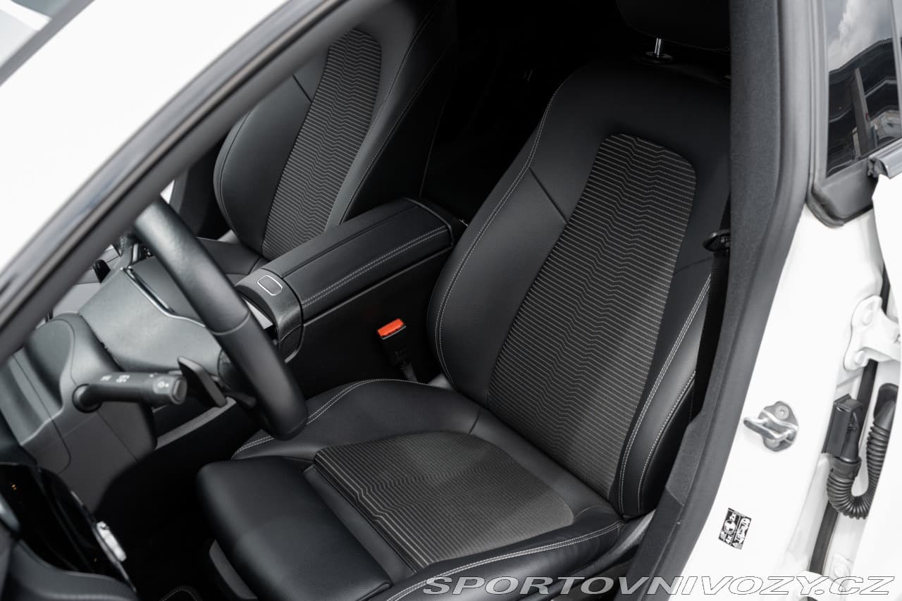 2022 Mercedes-Benz CLA - 10