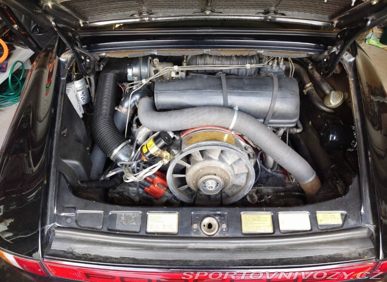 1982 Porsche 911 - 14