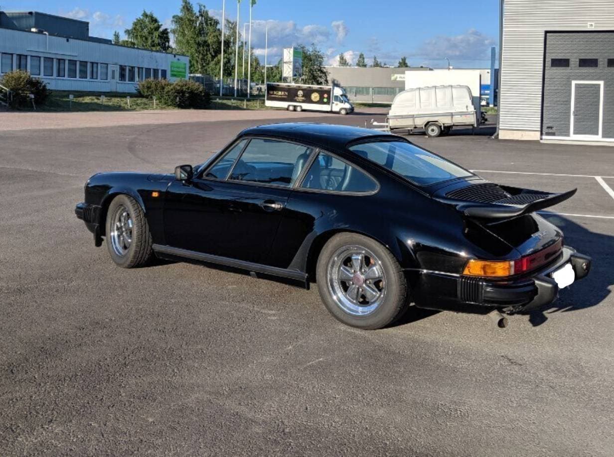 1982 Porsche 911 - 7