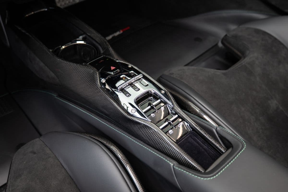 2025 Ferrari SF90 - 15