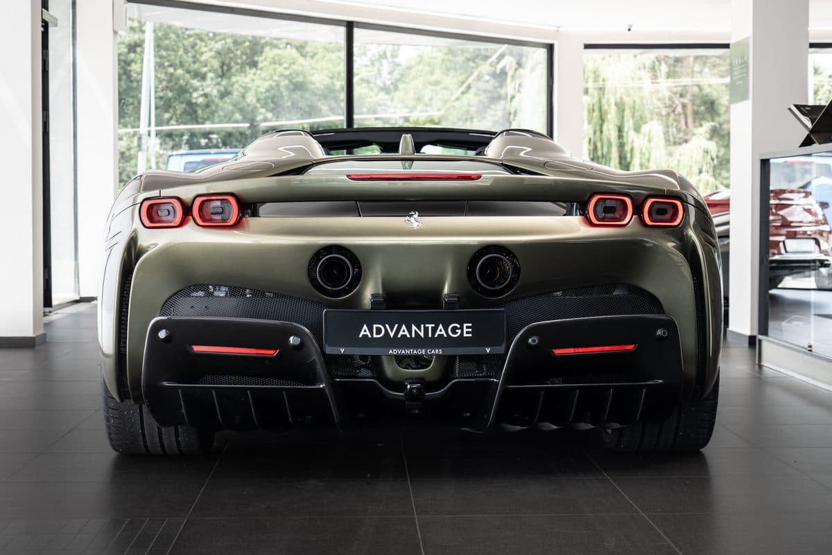 2025 Ferrari SF90 - 3