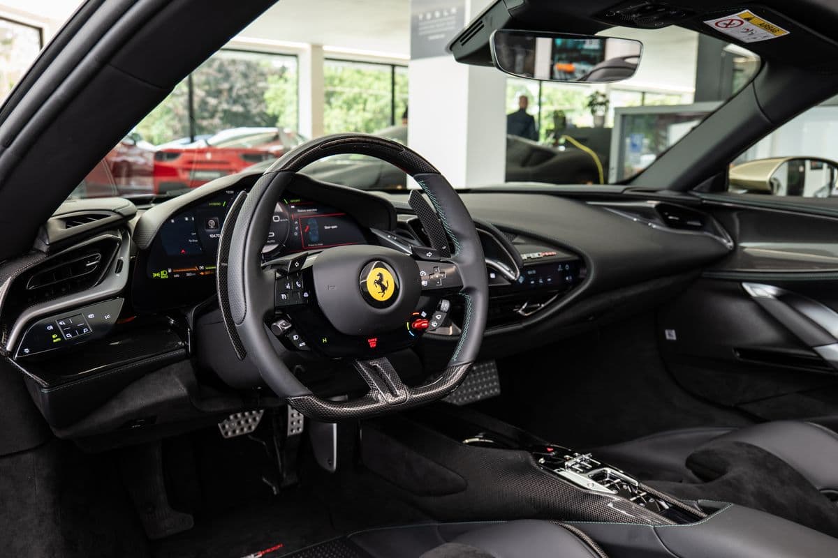 2025 Ferrari SF90 - 5