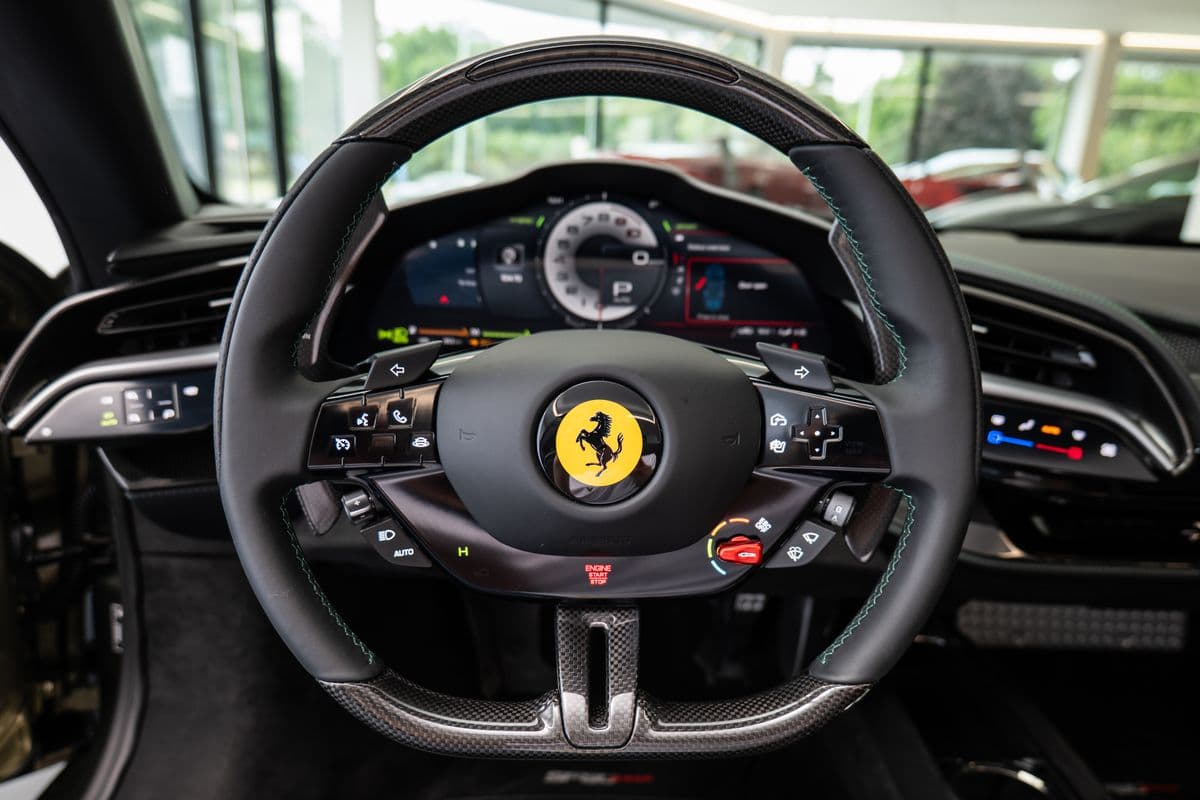 2025 Ferrari SF90 - 6