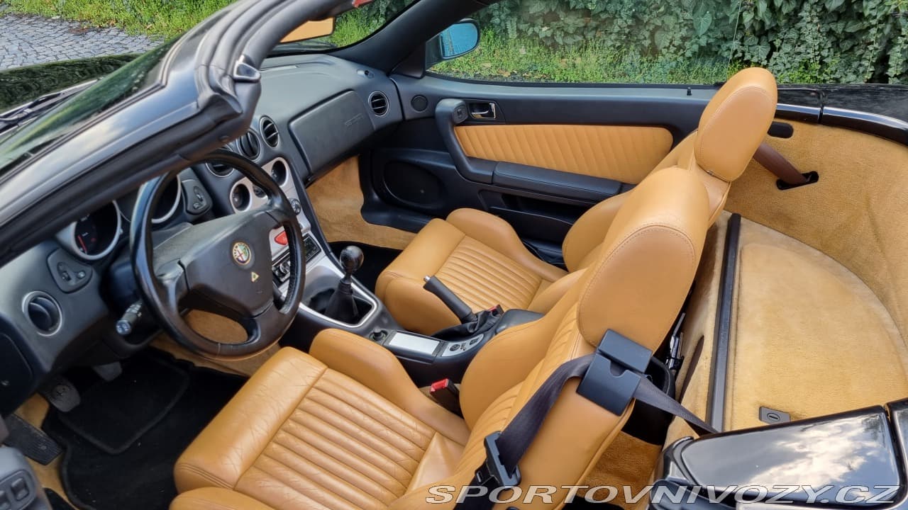 2001 Alfa Romeo Spider - 7
