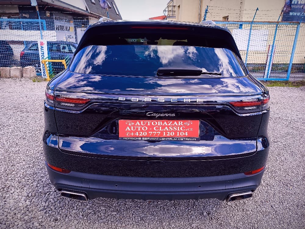 2018 Porsche CAYENNE - 15