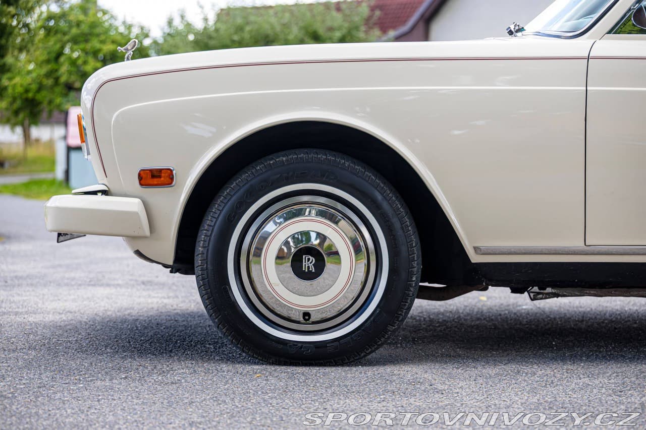 1979 Rolls-Royce CORNICHE - 17