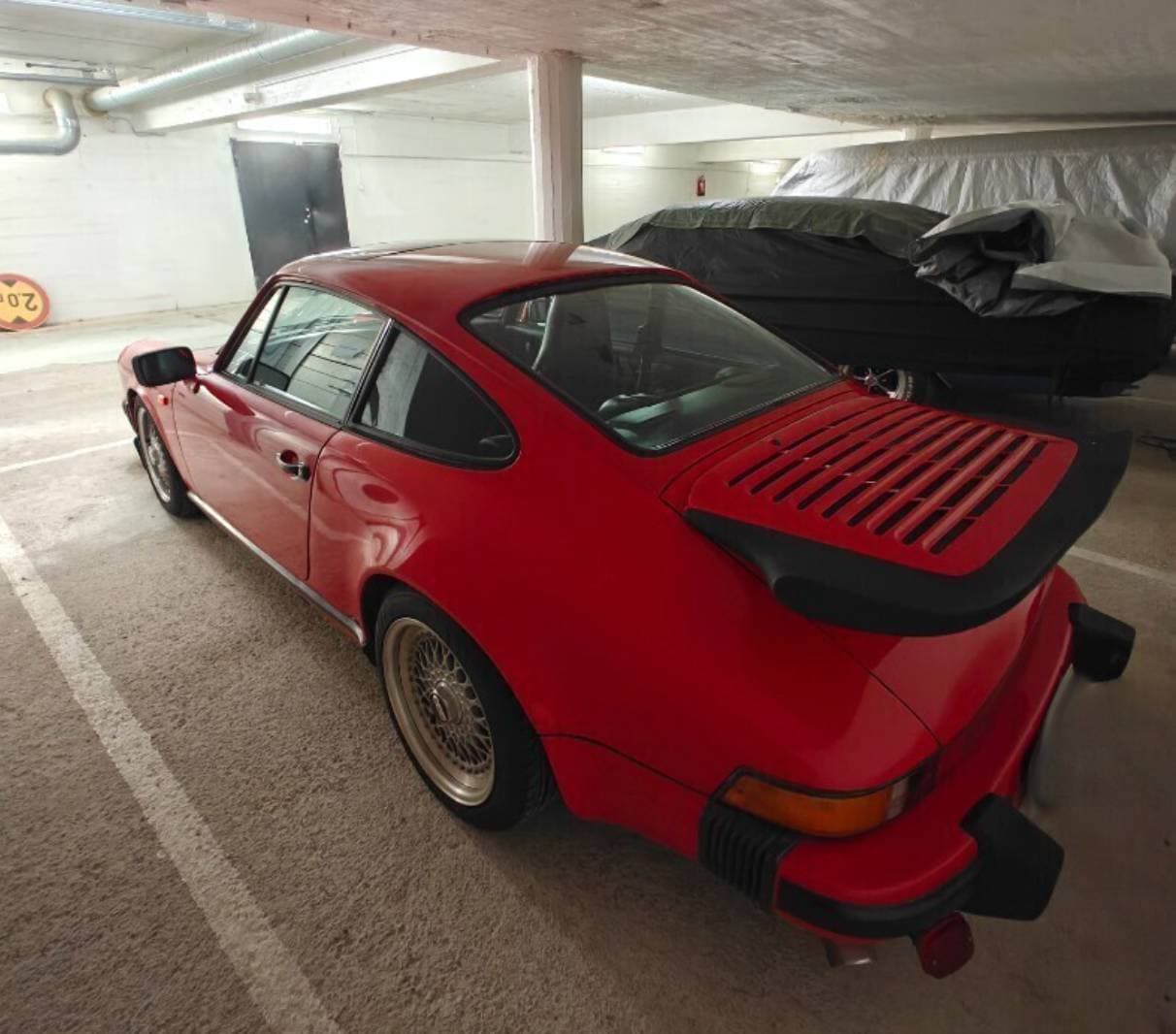 1986 Porsche 911 - 3