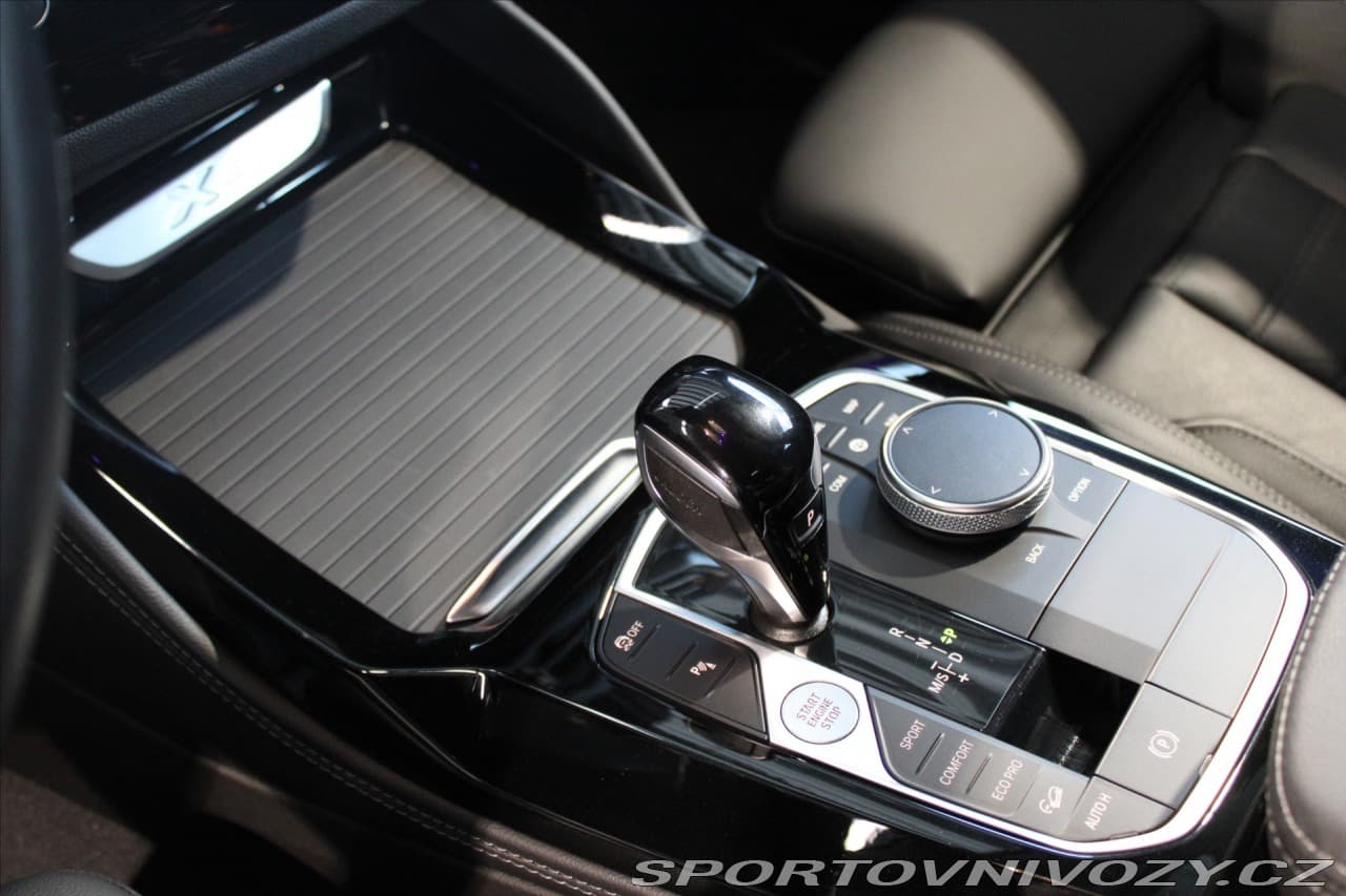 2024 BMW X4 - 10