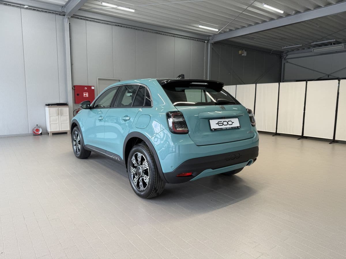 2025 Fiat 600 - 3