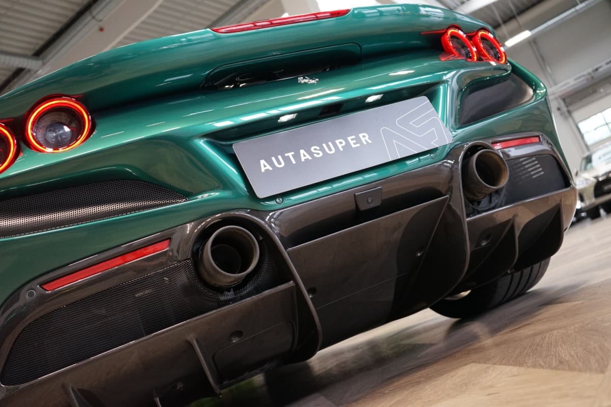 2022 Ferrari F8 - 13
