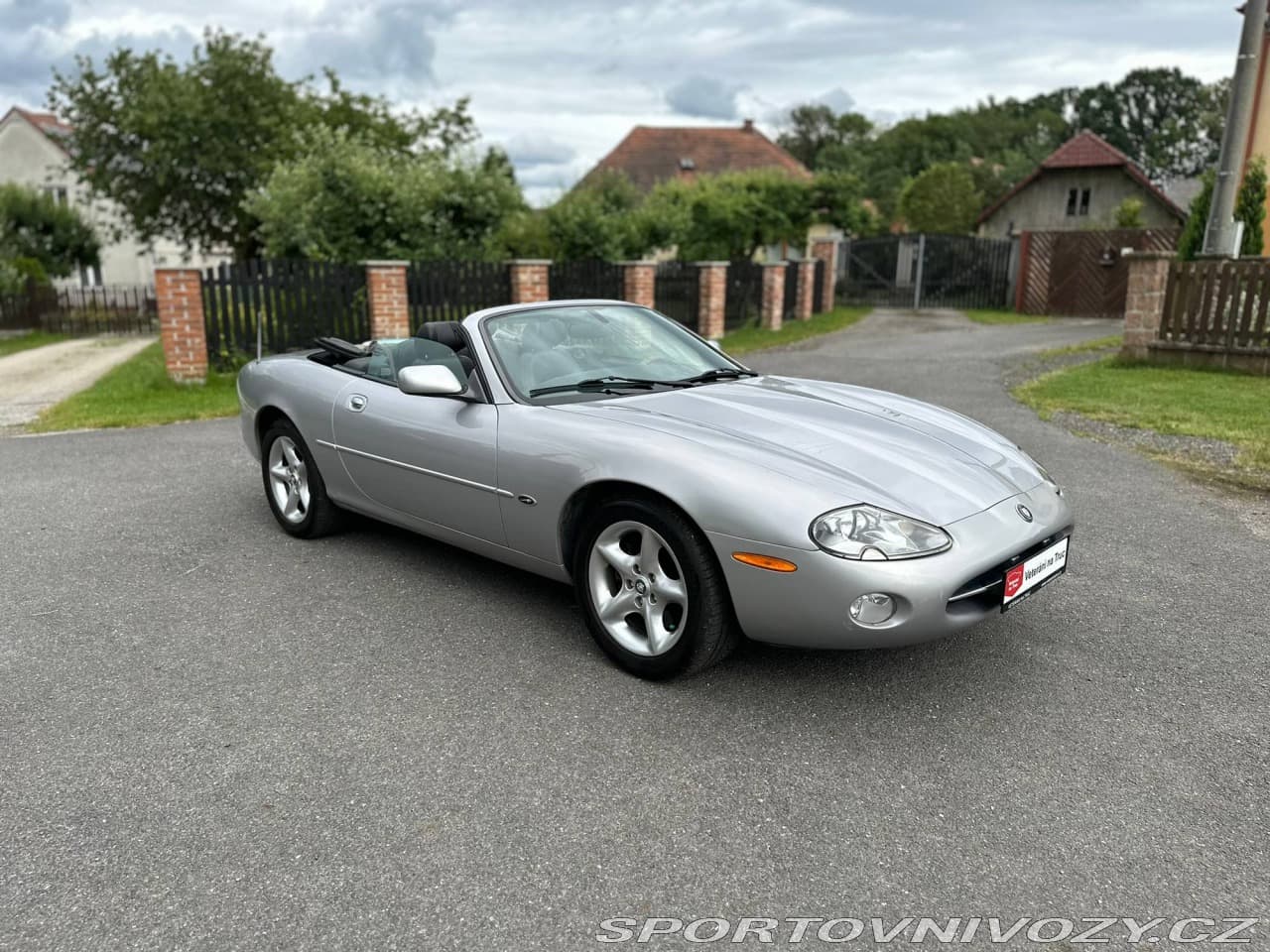 Jaguar XK8