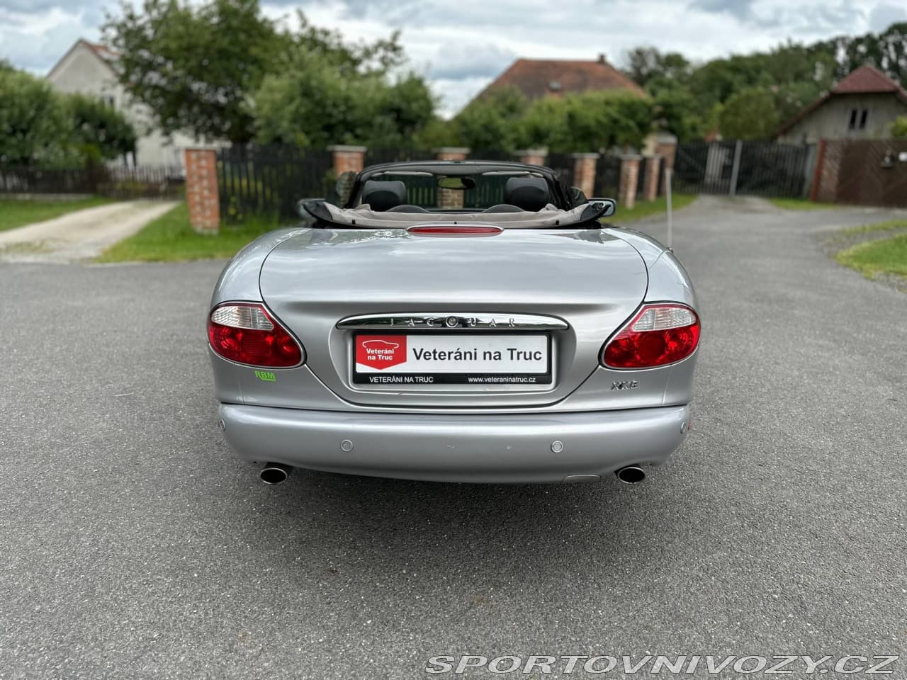 2001 Jaguar XK - 3