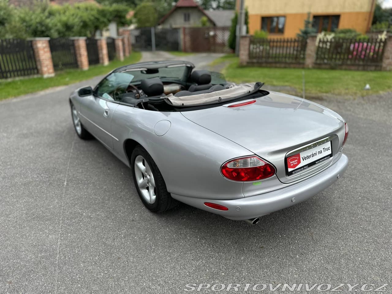 2001 Jaguar XK - 4