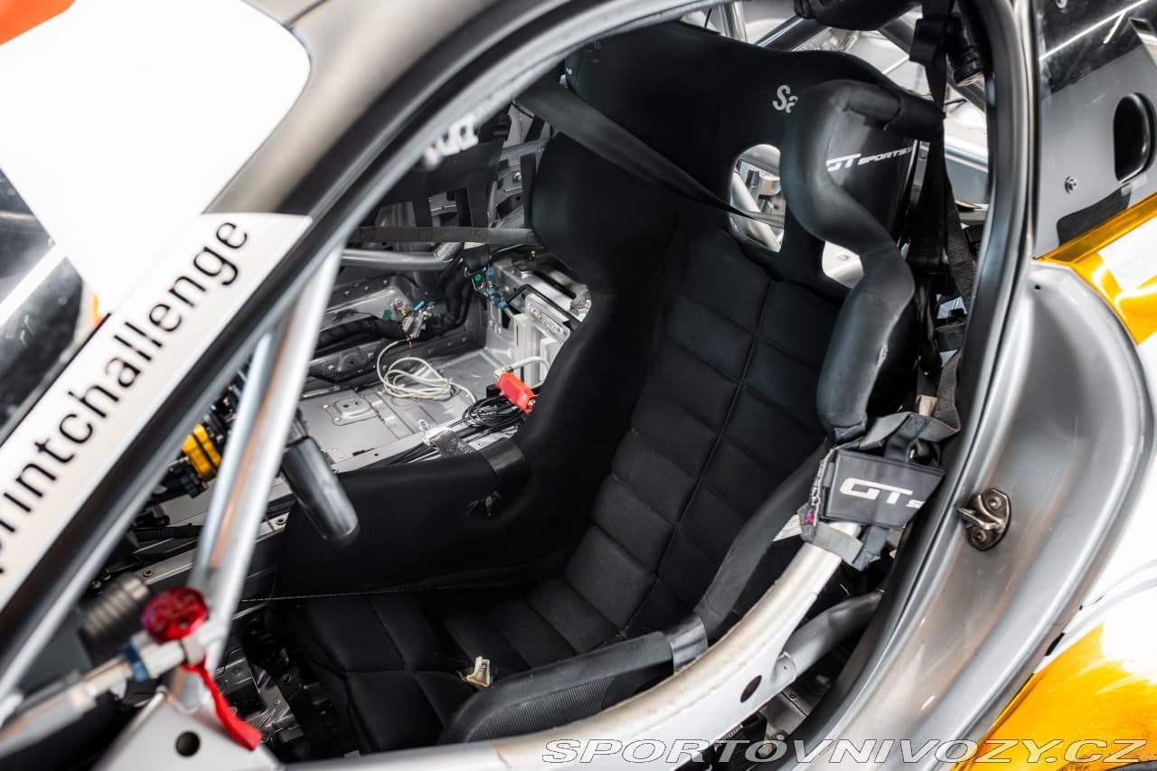 2024 Porsche 911 - 10