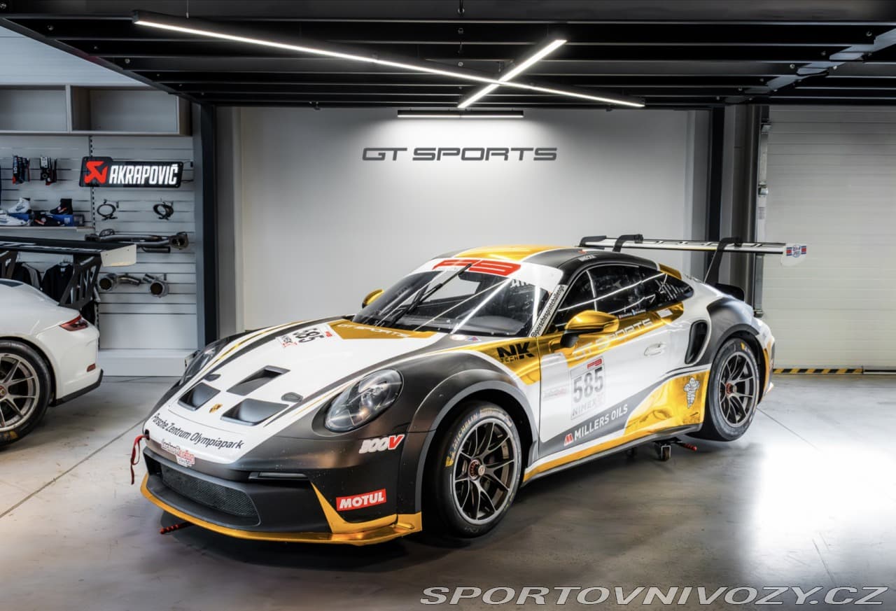 2024 Porsche 911 - 12