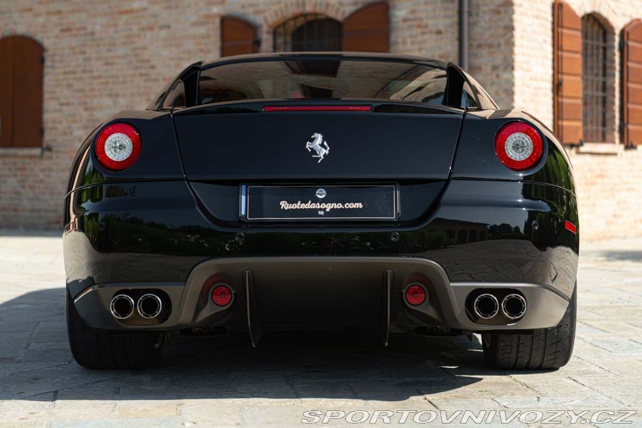 2010 Ferrari 599 - 8