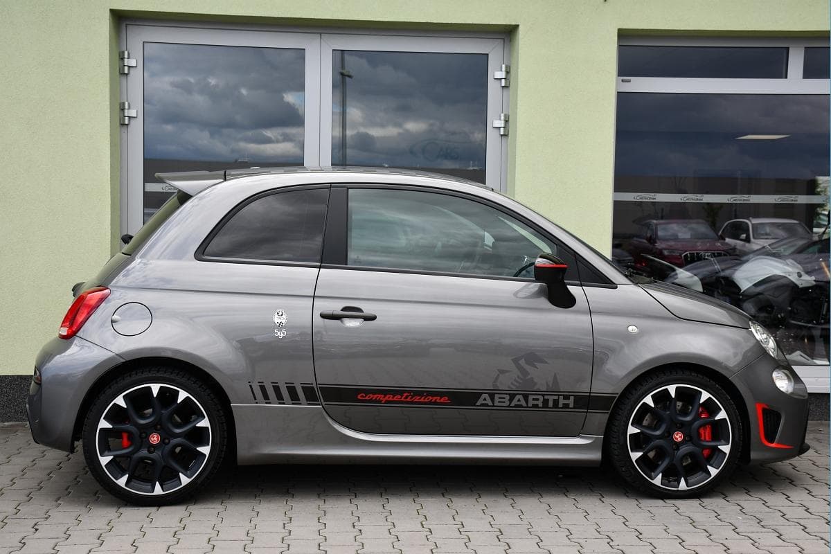2019 Abarth 500 - 12