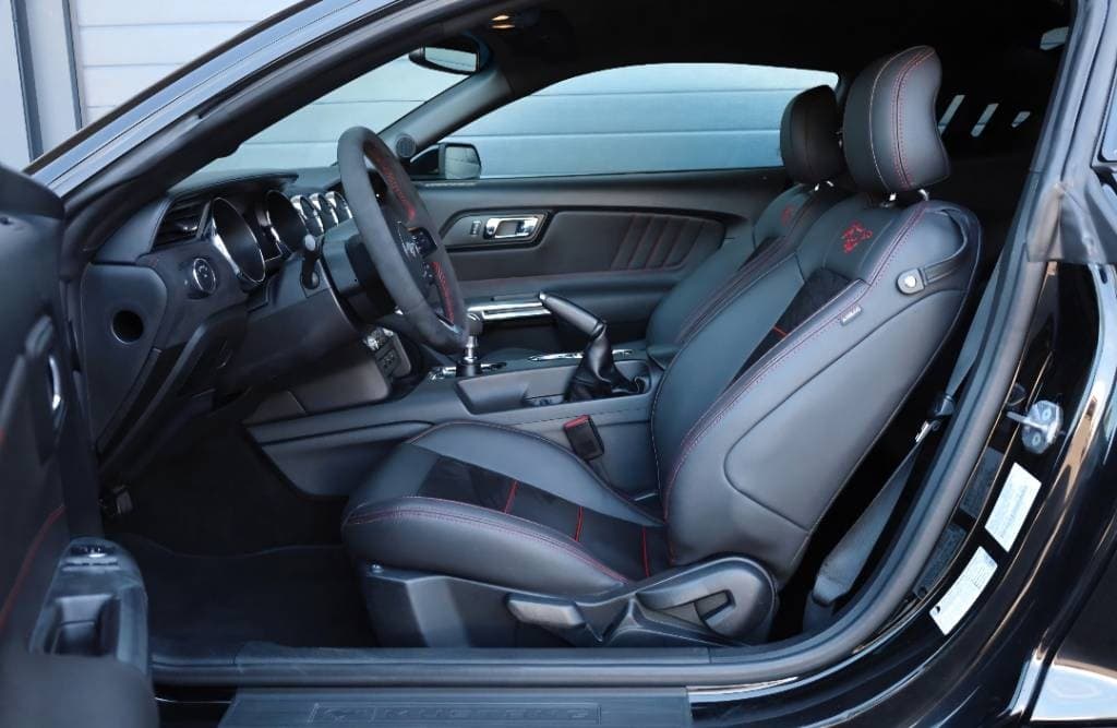 2018 Ford MUSTANG - 10
