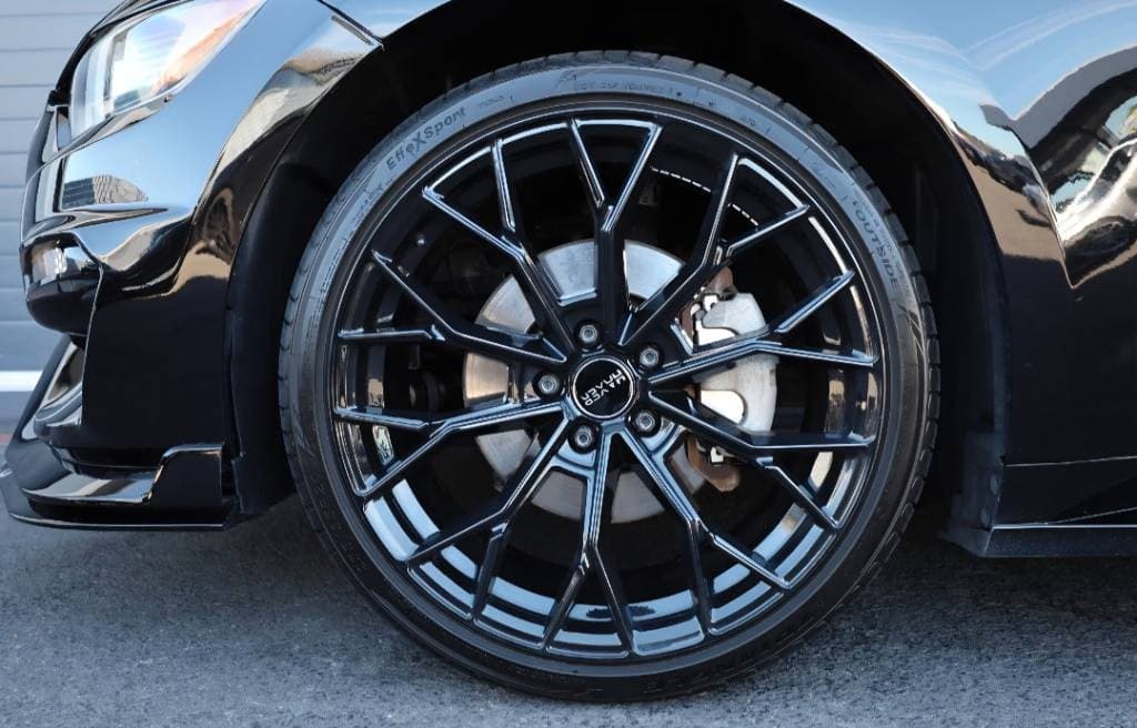 2018 Ford MUSTANG - 19