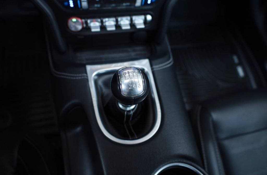 2020 Ford MUSTANG - 17
