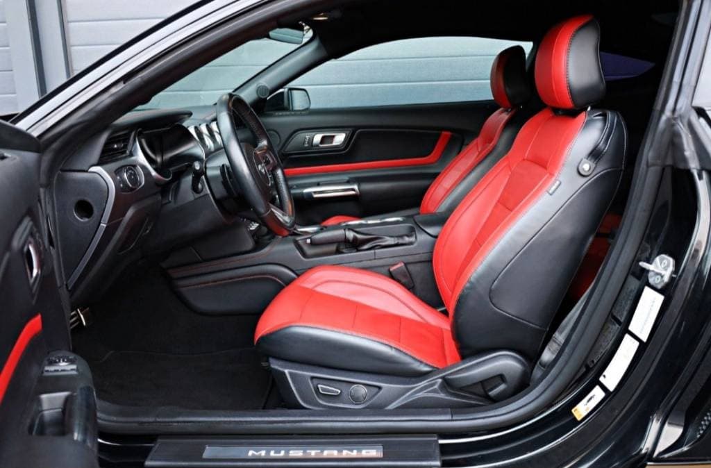 2020 Ford MUSTANG - 10