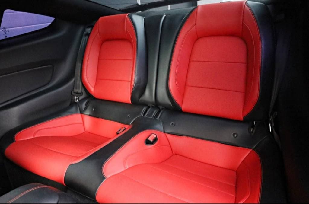 2020 Ford MUSTANG - 12