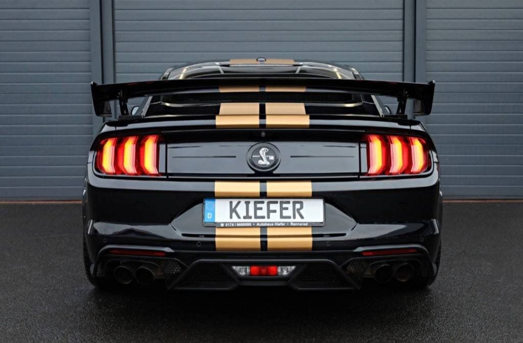 2020 Ford MUSTANG - 4